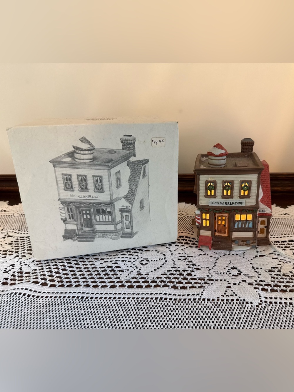 Department 56 New England Village “Ben's Barber Shop” 1988 Lighted Vintage
